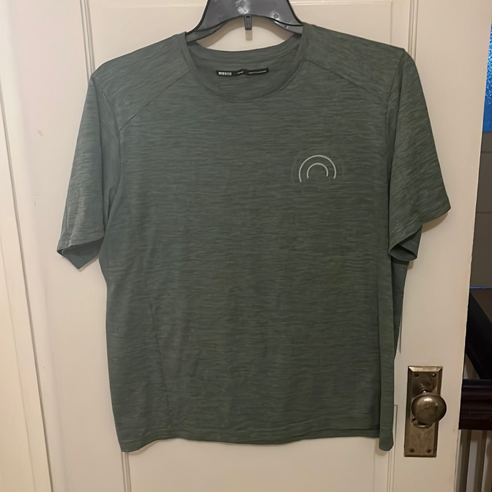 REI t-shirt (tagless)